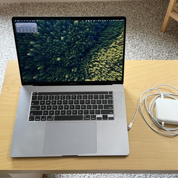 MacBook Pro 2019 - 16 inch - 4 TB, Gray, 64 GB, Intel Core i9