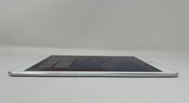 Good
													Apple iPad Pro 9.7" - Unlocked, Silver, 32 GB, A1674, photo 5 of 6