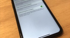 Mint
													Apple iPhone Xr - Verizon, Black, 64 GB, A1984, photo 3 of 7