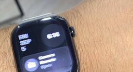 Good
													Apple Watch Series 10 46mm - Unlocked, Slate, A3003 - Cellular, Titanium, photo 3 of 17
