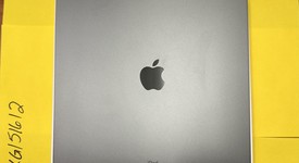Mint
													Apple iPad Pro 12.9" 5th Gen 2021 - AT&T, Gray, 256 GB, photo 2 of 9
