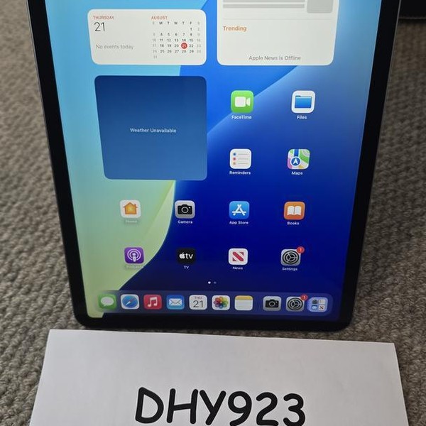 Apple iPad Pro 11 inch 3rd Gen 2021 - Unlocked, 128 GB, Gray