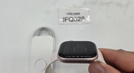 Good
													Apple Watch Series 10 42mm - Unlocked, Rose Gold, A3001 - Cellular, Aluminum, photo 4 of 6