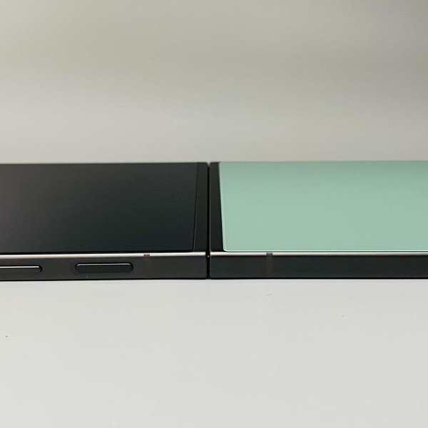 Samsung Galaxy Z Flip5 - T-Mobile, 256 GB, Green, 8 GB, SM-F731U