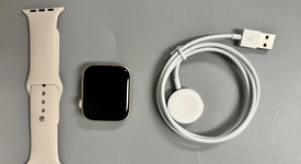 Good
													Apple Watch Series 9 45mm - Unlocked, Starlight, A2984 - Cellular, Aluminum, photo 1 of 3