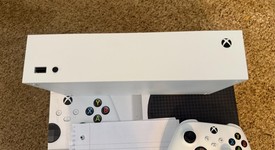 Good
													Xbox Series S (2020) - White, 512 GB, photo 4 of 5