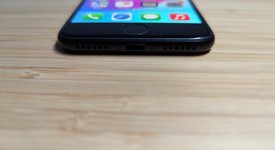 Good
													Apple iPhone SE 2nd Gen 2020 - Unlocked, Black, 64 GB, A2275, photo 4 of 15