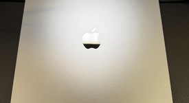 Mint
													Apple iPad Pro 12.9" 6th Gen 2022 - Unlocked, Gray, 512 GB, photo 2 of 9