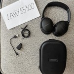 Used Bose QuietComfort Headphones - Black