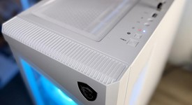 Mint
													Custom Gaming PC, photo 4 of 8