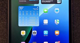 Good
													Apple iPad Pro 11" 2018 - Unlocked, Gray, 64 GB, A2013, photo 3 of 13