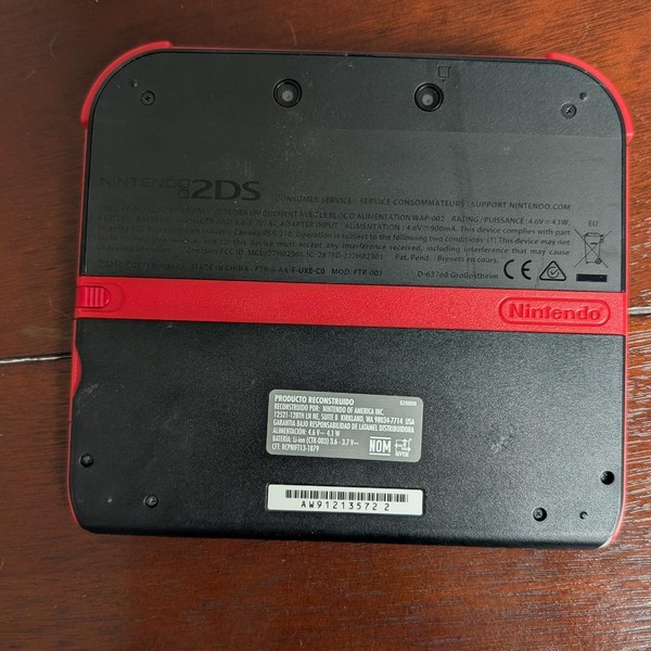Nintendo 2DS - 1 GB, Black & Red