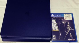Mint
													PlayStation 4 Slim - Black, 1 TB, photo 4 of 12
