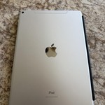 Good Apple iPad Air (3rd Gen) - Unlocked, 64 GB, Gray