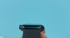 Good
													Apple Watch SE 2nd Gen 44mm - Unlocked, Midnight, A2727 - Cellular, Aluminum, photo 6 of 6