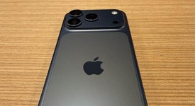 Mint
													Apple iPhone 17 Pro - Unlocked, Deep Blue, 256 GB, A3256, photo 5 of 8