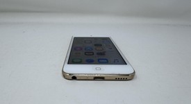 Good
													Apple iPod Touch 6th Gen - Wi-Fi, Gold, 64 GB, photo 3 of 6