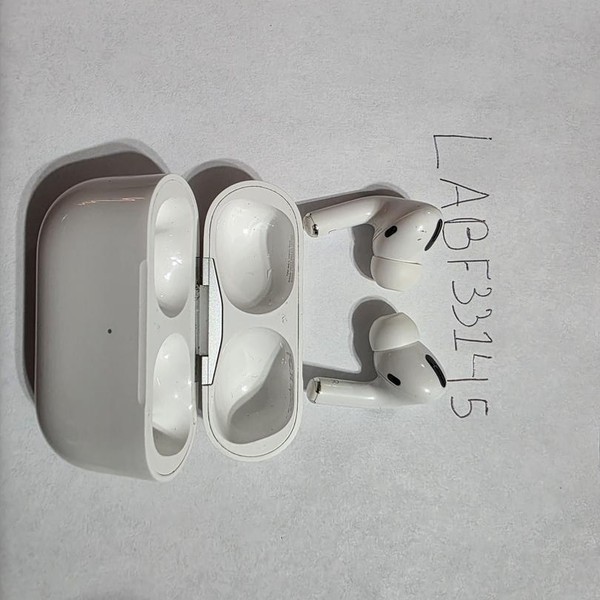 Apple AirPods Pro - Wireless Case