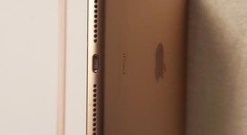Good
													Apple iPad 6th Gen - Wi-Fi, Gold, 32 GB, A1893, photo 2 of 7