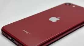 Fair
													Apple iPhone SE 3rd Gen 2022 - Unlocked, Red, 128 GB, A2595, photo 5 of 10