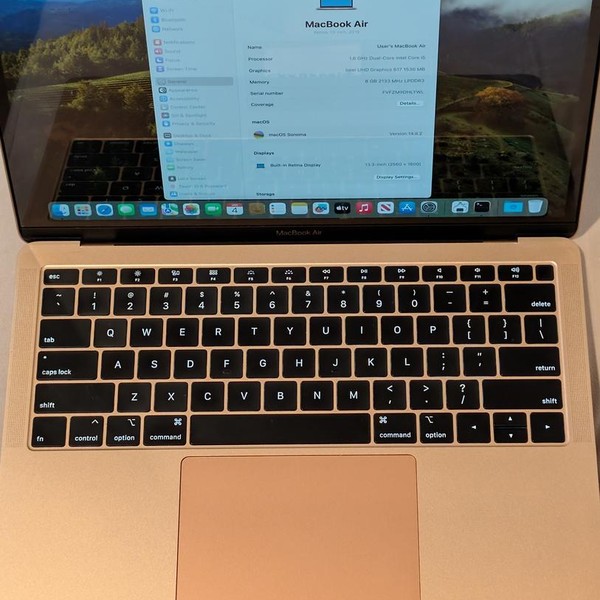 MacBook Air 2019 - 13 inch - 128 GB, Gold, 8 GB, Intel Core i5