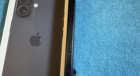 Mint
													Apple iPhone 16 - Unlocked, Black, 128 GB, A3081, photo 3 of 7