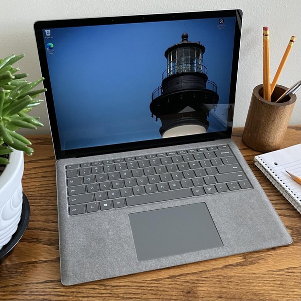 Microsoft Surface Laptop 3 - 256 GB, Platinum, 8 GB, Intel Core i5, 13.5 inch