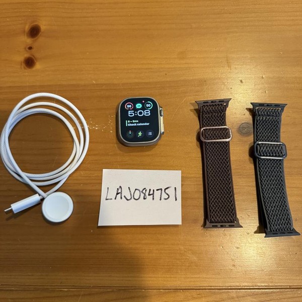 Apple Watch Ultra 49mm - Unlocked, Titanium, A2622
