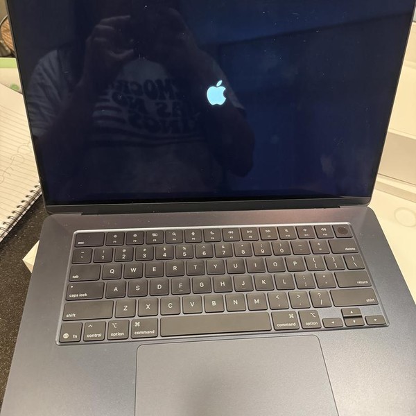 MacBook Air 2025 (M4) - 15 inch - 256 GB, Midnight, 16 GB, Apple M4
