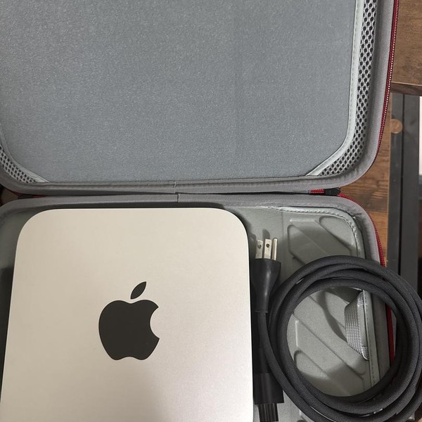 Mac Studio 2023 - 2 TB, 128 GB, Apple M2 Ultra, 60 Core GPU