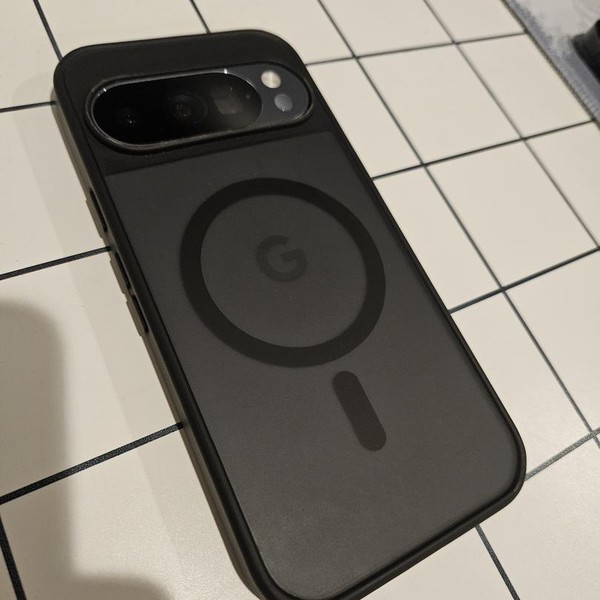 Google Pixel 10 Pro - Mint Mobile, 256 GB, Moonstone, G4QUR