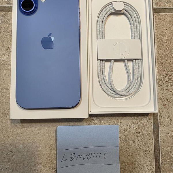 Apple iPhone 16 - Unlocked, 128 GB, Ultramarine, A3081