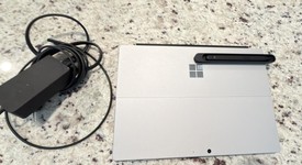 Good
													Microsoft Surface Pro 7 Plus - I3, Platinum, 128 GB, 8 GB, Wi-Fi, photo 1 of 6