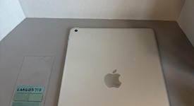 Good
													Apple iPad 9th Gen - Wi-Fi, Silver, 64 GB, A2602, photo 4 of 6