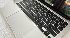 Mint
													MacBook Air 2025 (M4) - 13" - Apple M4, Silver, 256 GB, 16 GB, photo 2 of 10