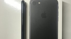 Mint
													Apple iPhone 7 - Metro by T-Mobile, Black, 32 GB, A1660, photo 1 of 6