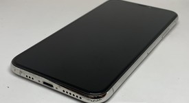 Fair
													Apple iPhone Xs - Cricket, Silver, 64 GB, A1920, photo 5 of 10