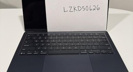 Mint
													MacBook Air 2025 (M4) - 13" - Apple M4, Midnight, 256 GB, 16 GB, photo 2 of 9