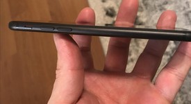 Good
													Apple iPhone 7 - Verizon, Black, 128 GB, A1660, photo 5 of 8