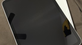 Mint
													Apple iPad 11th Gen - Unlocked, Silver, 128 GB, A3355, photo 2 of 8