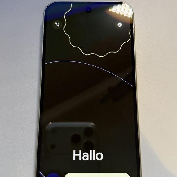 Google Pixel 10 - Unlocked, 128 GB, Lemongrass, GLBW0