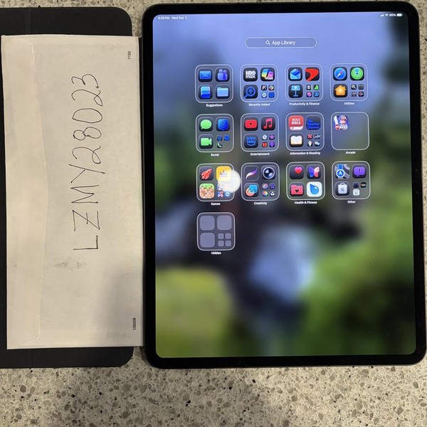 Apple iPad Pro 13 inch (M4) 2024 - Unlocked, 256 GB, Black, 8 GB, A2926, Standard Glass