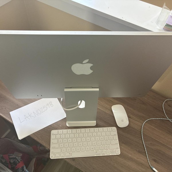 iMac 2021 24 inch - 256 GB, Silver, 8 GB, Apple M1