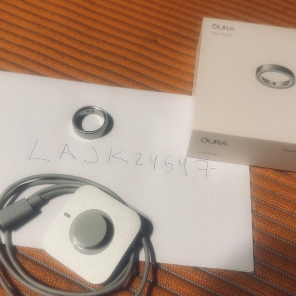 Oura Ring Gen 4 - Brushed Silver, Size 12