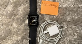 Good
													Apple Watch Series 5 40mm - AT&T, Silver, A2094 Cellular, Aluminum, photo 4 of 4