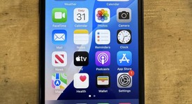 Fair
													Apple iPhone SE 3rd Gen 2022 - T-Mobile, Midnight, 64 GB, A2595, photo 1 of 11