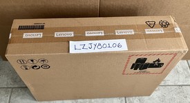 New
													Lenovo Yoga Laptop, photo 2 of 3