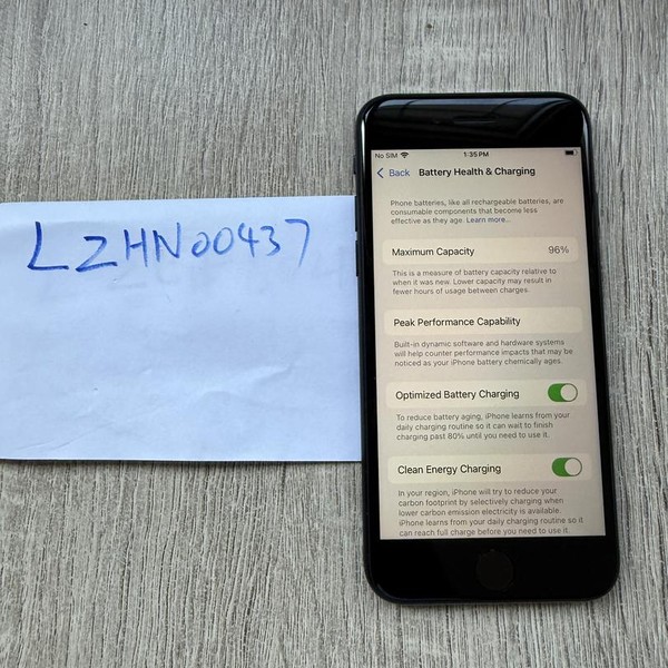 Apple iPhone SE 2nd Gen 2020 - Unlocked, 64 GB, Black, A2275