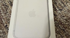 Mint
													Apple iPhone 17 Pro - AT&T, Silver, 512 GB, A3256, photo 2 of 12