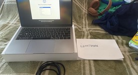 Fair
													MacBook Air 2019 - 13" - I5, Gray, 128 GB, 8 GB, photo 2 of 6